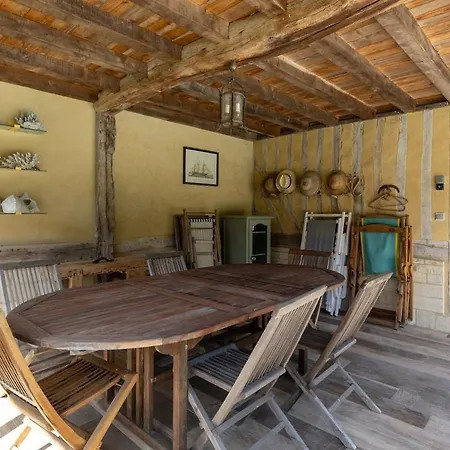 Normandy Family House With Private Heated Pool - La Becassiere *
